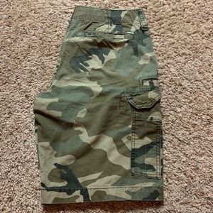 Men’s Bullhead Camo Cargo Shorts